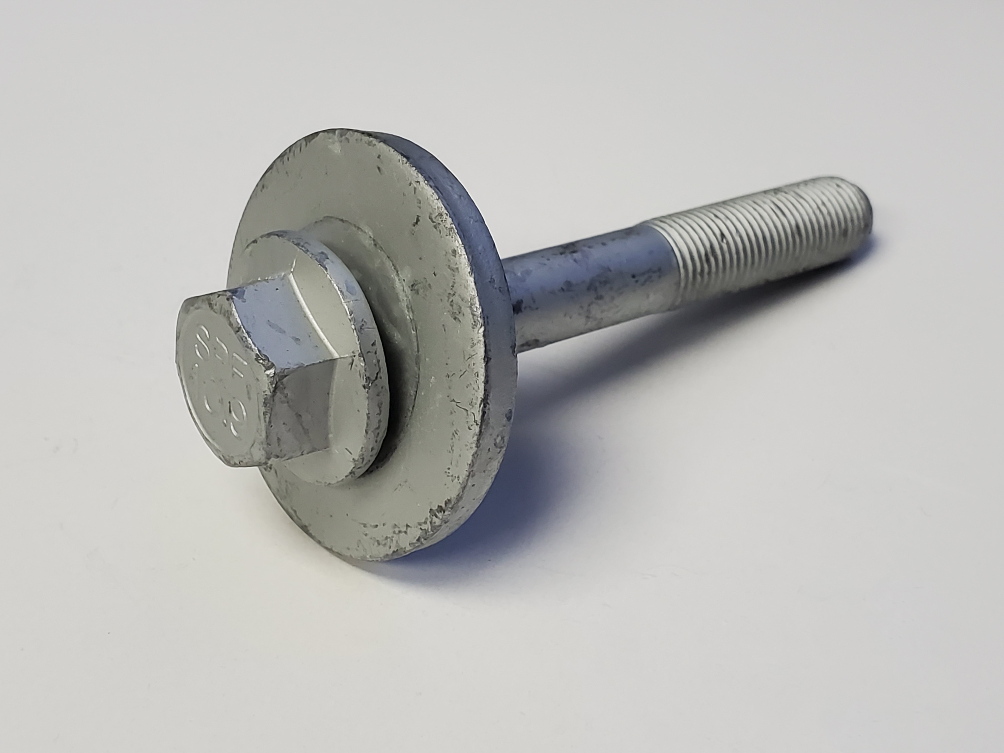what’s the difference between the 06 and 07 car bolts? why the change in part numbers?