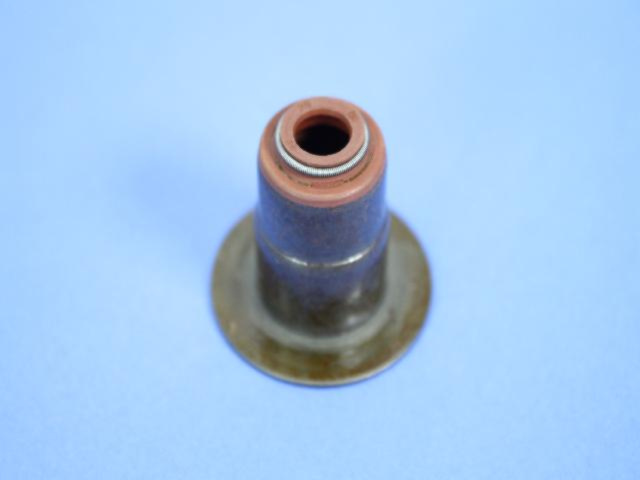 MOPAR 05037798AA Valve Guide Seal Intake for 05-10 6.1L HEMI Questions & Answers